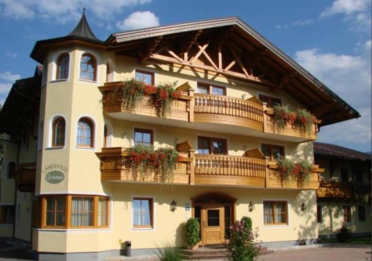 Landhaus Gruenau Wals-Siezenheim Exterior photo
